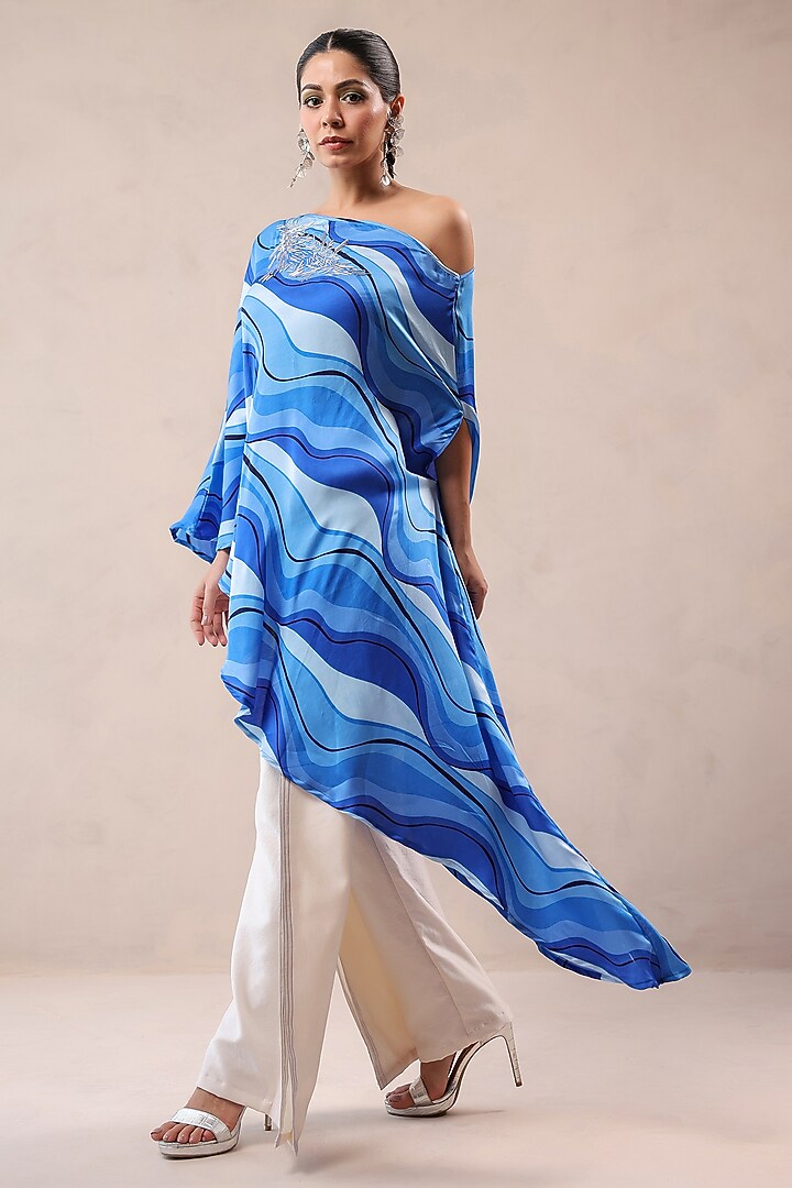 Atlantic Blue Chiffon Leheriya Printed One-Shoulder Cape Set by Pallavi Jaipur at Pernia's Pop Up Shop