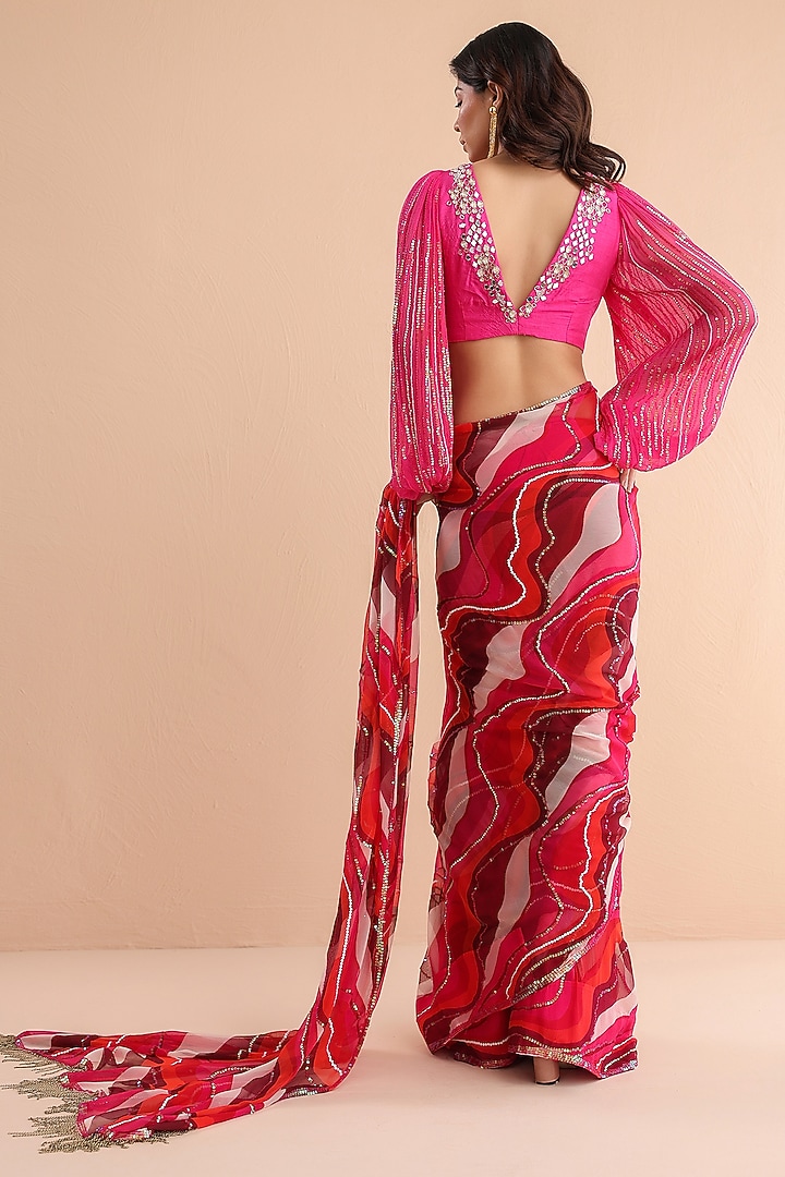 Fuchsia Pink Chiffon Leheriya Printed Pre-Pleated Wedding Saree Set by Pallavi Jaipur at Pernia's Pop Up Shop