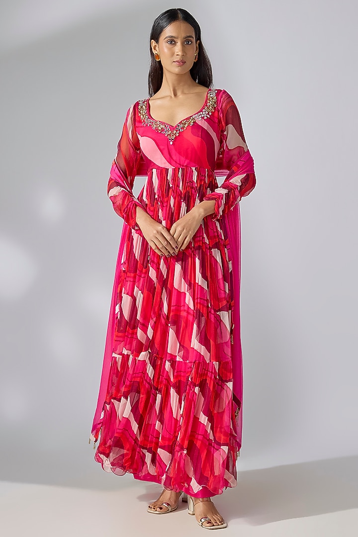 Fuchsia Pink Chiffon Printed & Embroidered Wedding Anarkali Set by Pallavi Jaipur at Pernia's Pop Up Shop