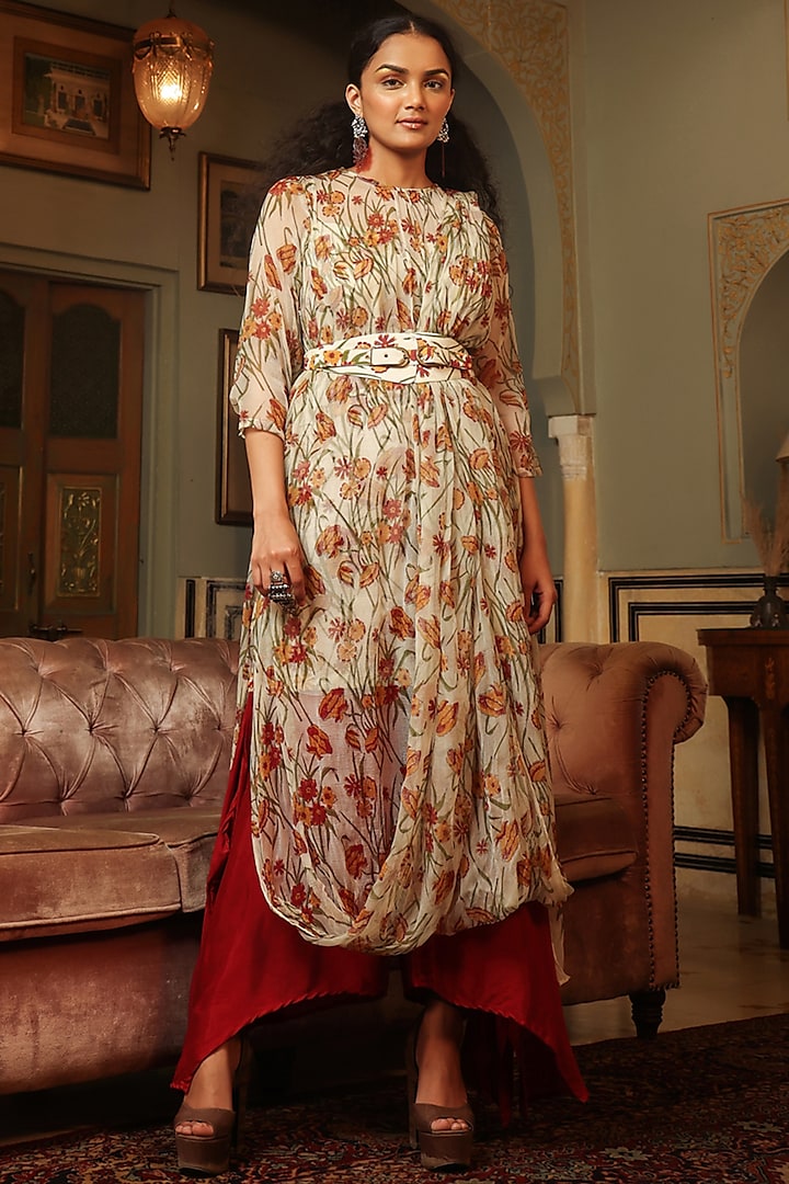 Ivory Printed Kurta Set by Pallavi Jaipur at Pernia's Pop Up Shop