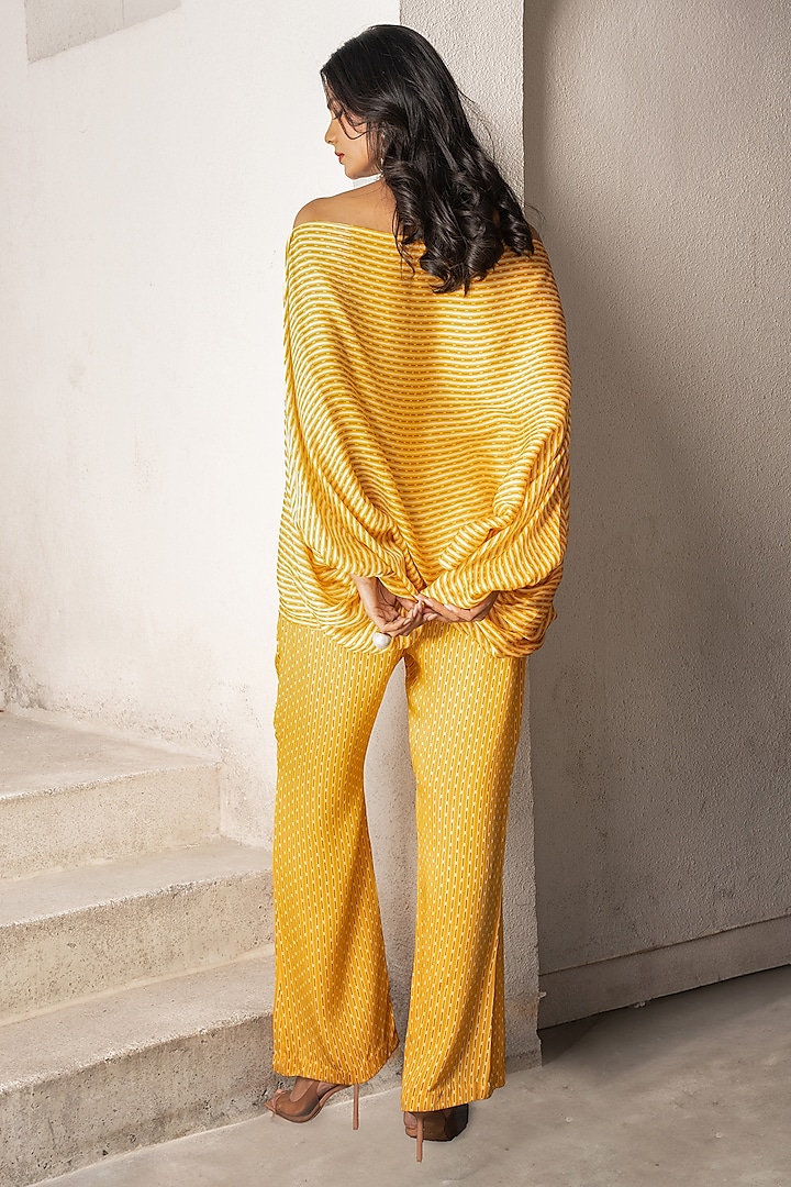 Marigold Yellow Silk Blend Pant Set by Pallavi Jaipur at Pernia's Pop Up Shop