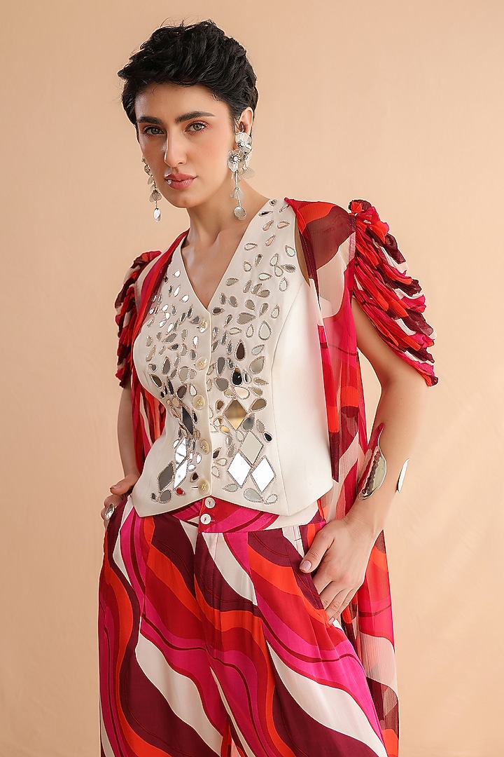 Fuchsia Pink Chiffon Leheriya Printed Cape Set by Pallavi Jaipur at Pernia's Pop Up Shop