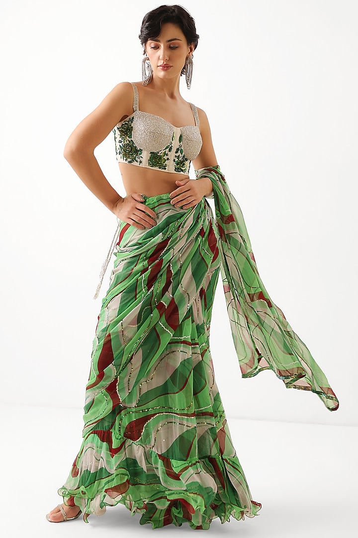 Pacific Green Chiffon Leheriya Printed Pre-Pleated Wedding Saree Set by Pallavi Jaipur at Pernia's Pop Up Shop