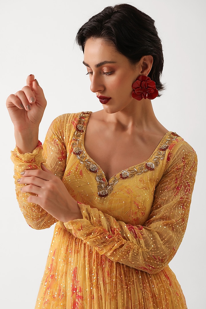 Butter Yellow Chiffon Zardosi Embroidered Wedding Anarkali Set by Pallavi Jaipur at Pernia's Pop Up Shop