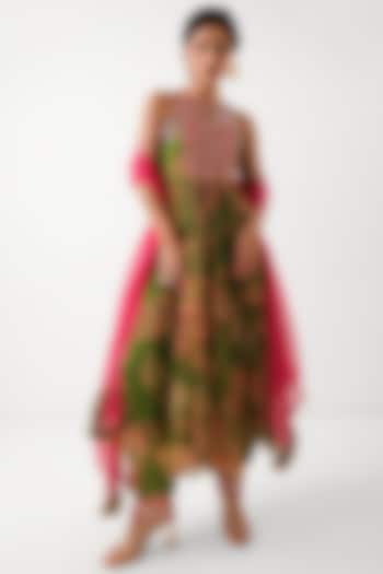 Avocado Green Chiffon Printed Tiered Kurta Set by Pallavi Jaipur at Pernia's Pop Up Shop