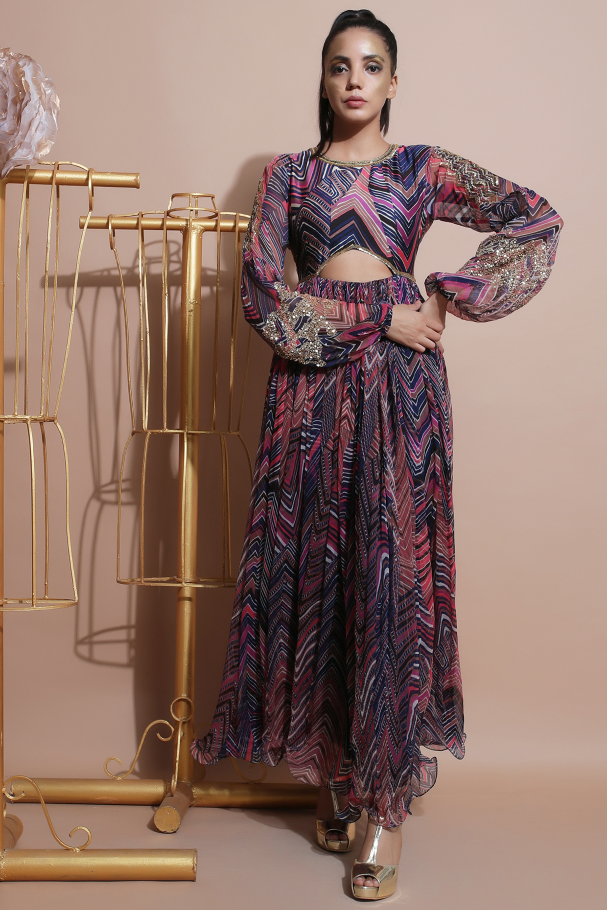 leheriya long gown