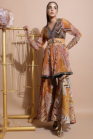 Mustard Leheriya Kurta Set With Belt by Pallavi Jaipur