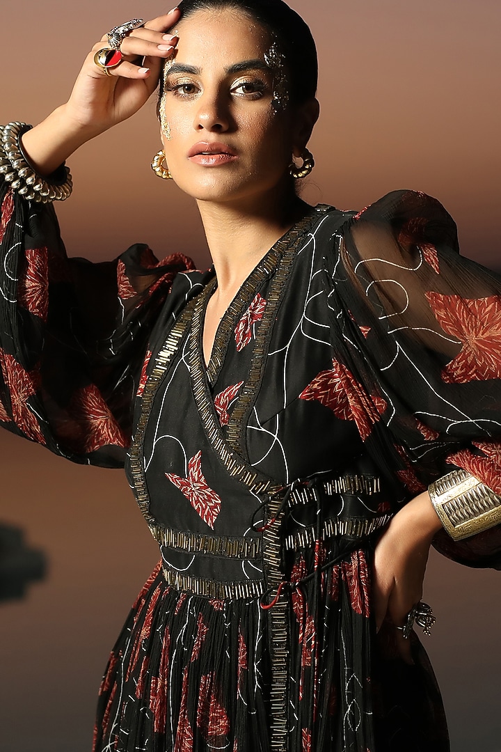 Black Palm Grove Printed Angrakha Kurta Set by Pallavi Jaipur at Pernia's Pop Up Shop