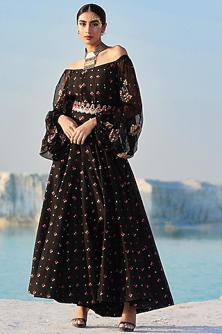 Black Embroidered Kalidar Anarkali Set by Pallavi Jaipur