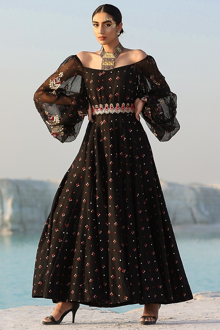 Black Embroidered Kalidar Wedding Anarkali Set by Pallavi Jaipur at Pernia's Pop Up Shop
