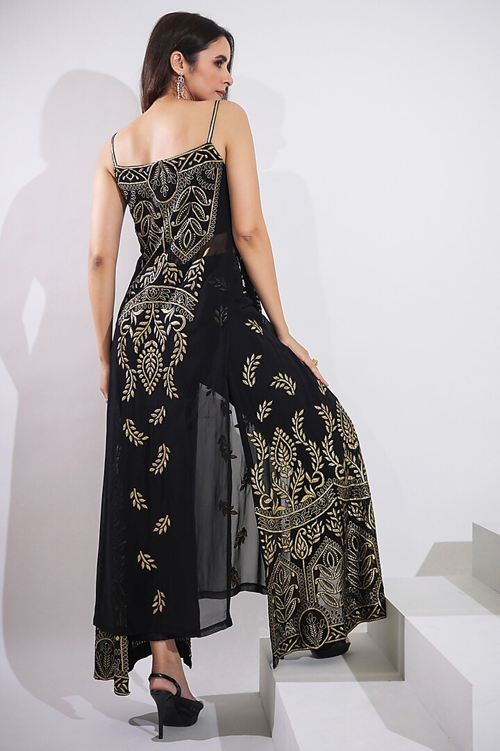 Black Embroidered Tunic Set by Pallavi Jaipur at Pernia's Pop Up Shop