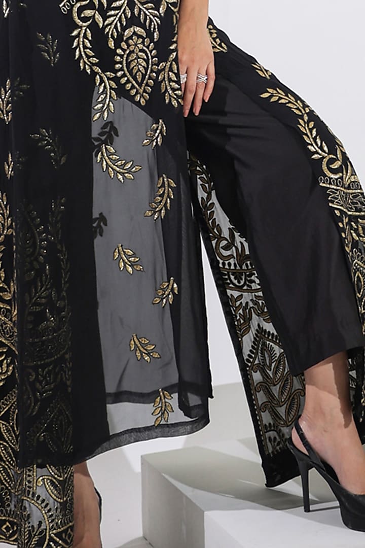 Black Embroidered Tunic Set by Pallavi Jaipur at Pernia's Pop Up Shop