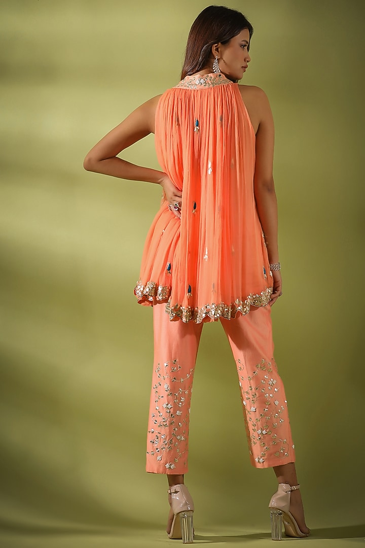 Peach Embroidered Tunic Set by Pallavi Jaipur at Pernia's Pop Up Shop