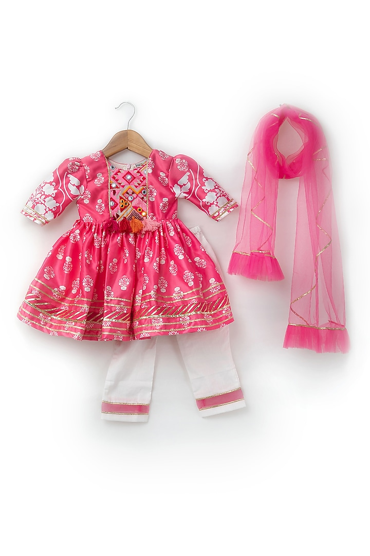 Pink Satin & Cotton Kurta Set For Girls by Pixiethreads at Pernia's Pop Up Shop