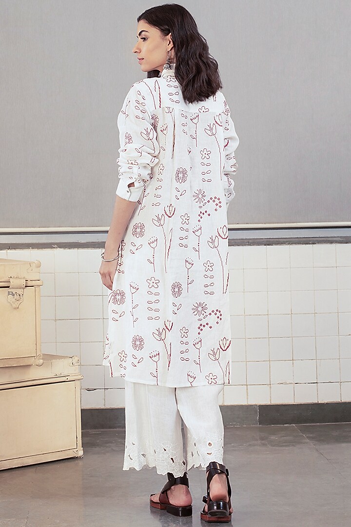 White Embroidered Linen Tunic by Payal Pratap at Pernia's Pop Up Shop