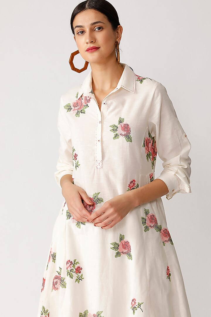 White Embroidered Cotton Tunic by Umbar by Payal Pratap at Pernia's Pop Up Shop