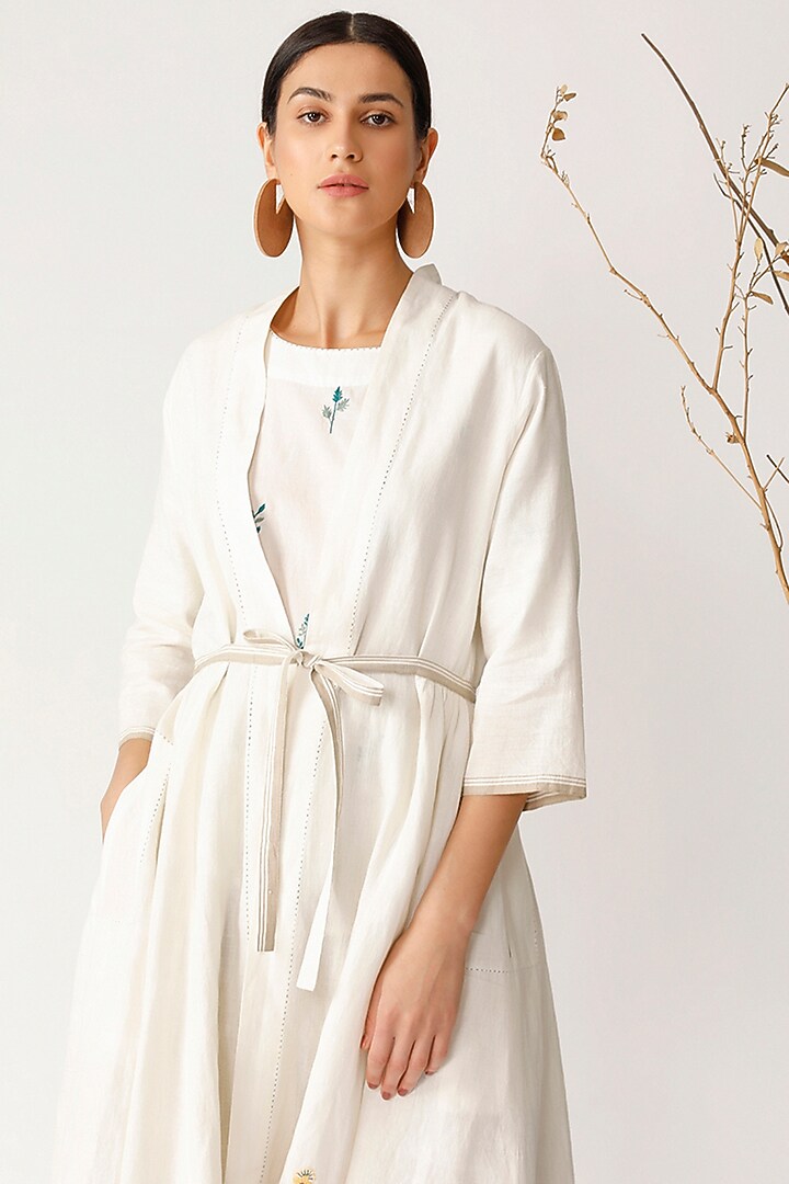 White Embroidered Linen Jacket by Payal Pratap at Pernia's Pop Up Shop