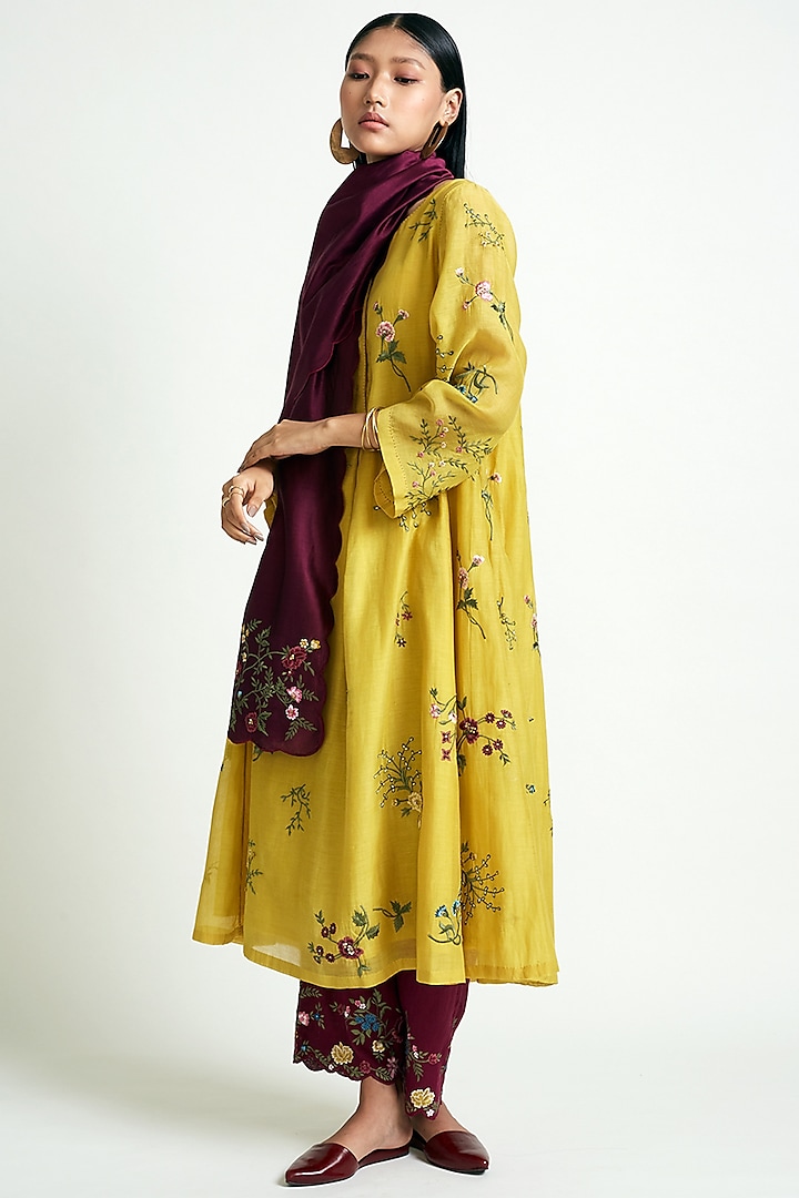 Plum Embroidered Scalloped Stole by Payal Pratap