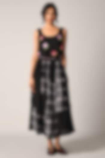 Black Handloom Cotton Checkered Skirt by Payal Pratap at Pernia's Pop Up Shop