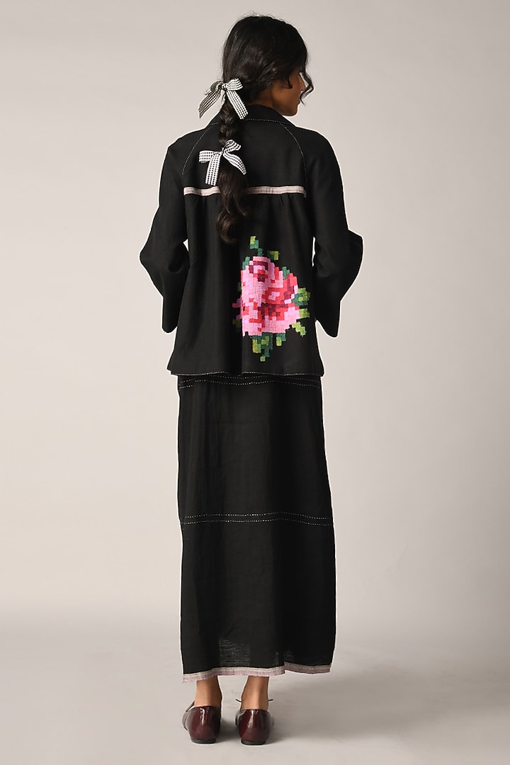 Black Handloom Linen Rose Applique Embroidered Short Jacket by Payal Pratap at Pernia's Pop Up Shop