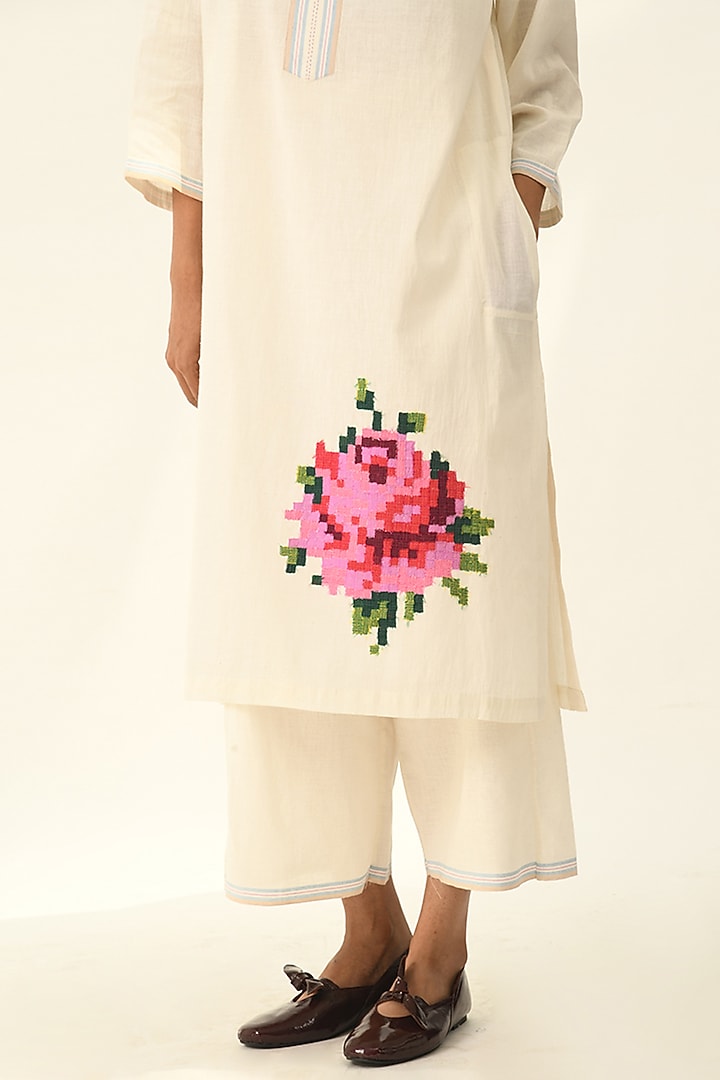 Ivory Handloom Cotton Rose Applique Embroidered Tunic Set by Payal Pratap at Pernia's Pop Up Shop