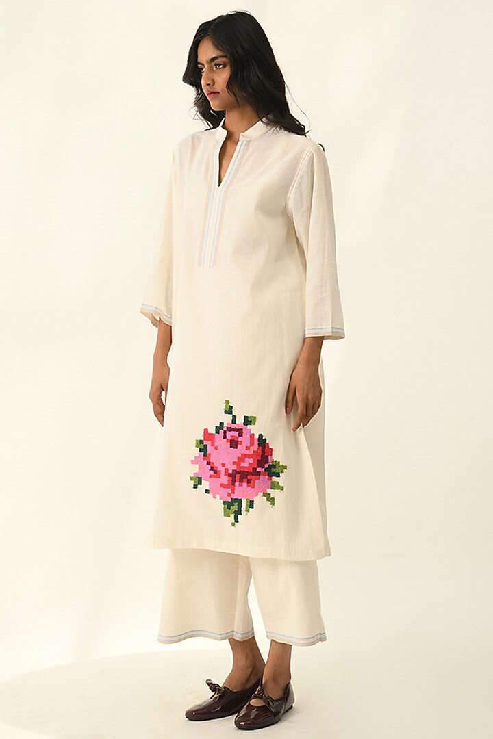 Ivory Handloom Cotton Rose Applique Embroidered Tunic Set by Payal Pratap at Pernia's Pop Up Shop
