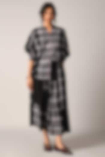 Black Handloom Cotton Oversized Checkered Shirt by Payal Pratap at Pernia's Pop Up Shop