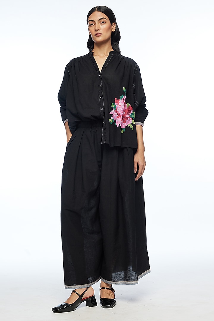Black Handloom Cotton Rose Applique Embroidered Oversized Shirt by Payal Pratap at Pernia's Pop Up Shop