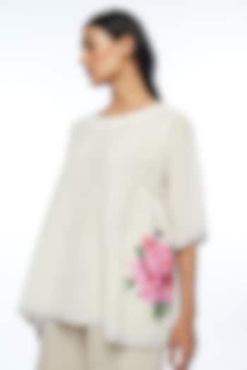 Ivory Handloom Cotton Rose Applique Embroidered Top by Payal Pratap at Pernia's Pop Up Shop