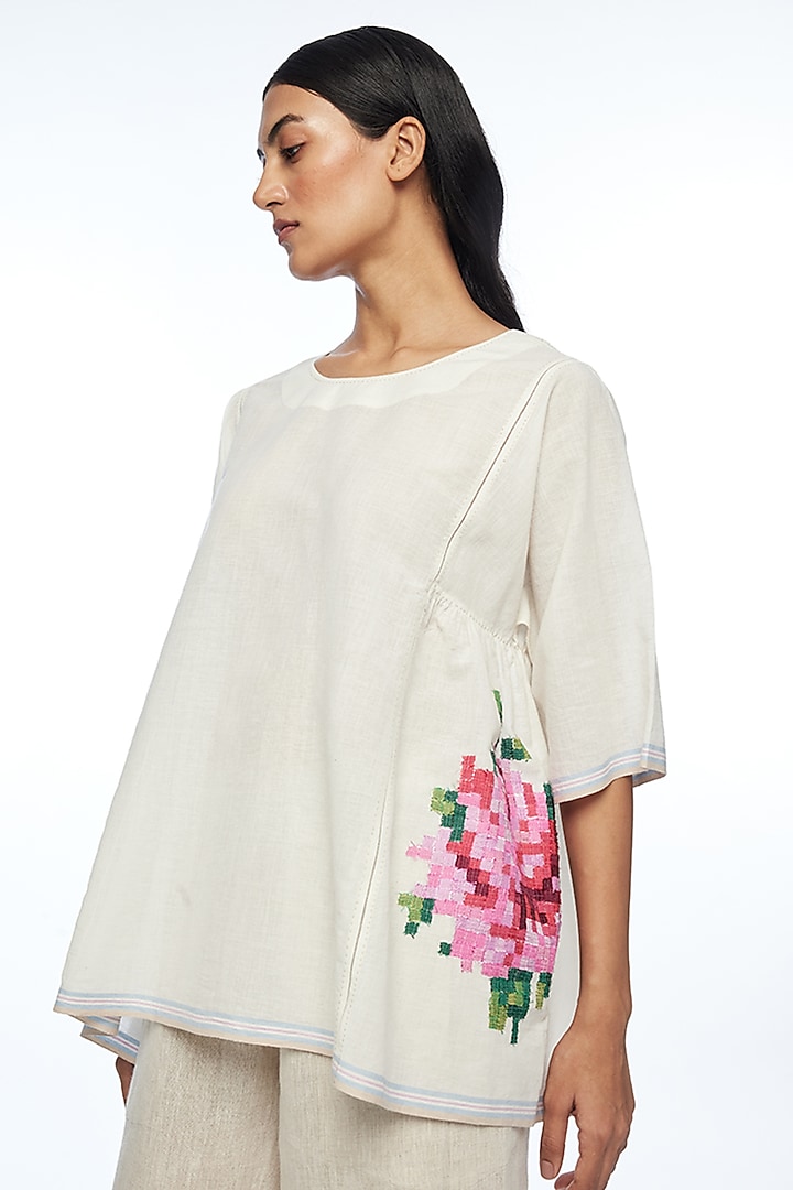 Ivory Handloom Cotton Rose Applique Embroidered Top by Payal Pratap at Pernia's Pop Up Shop