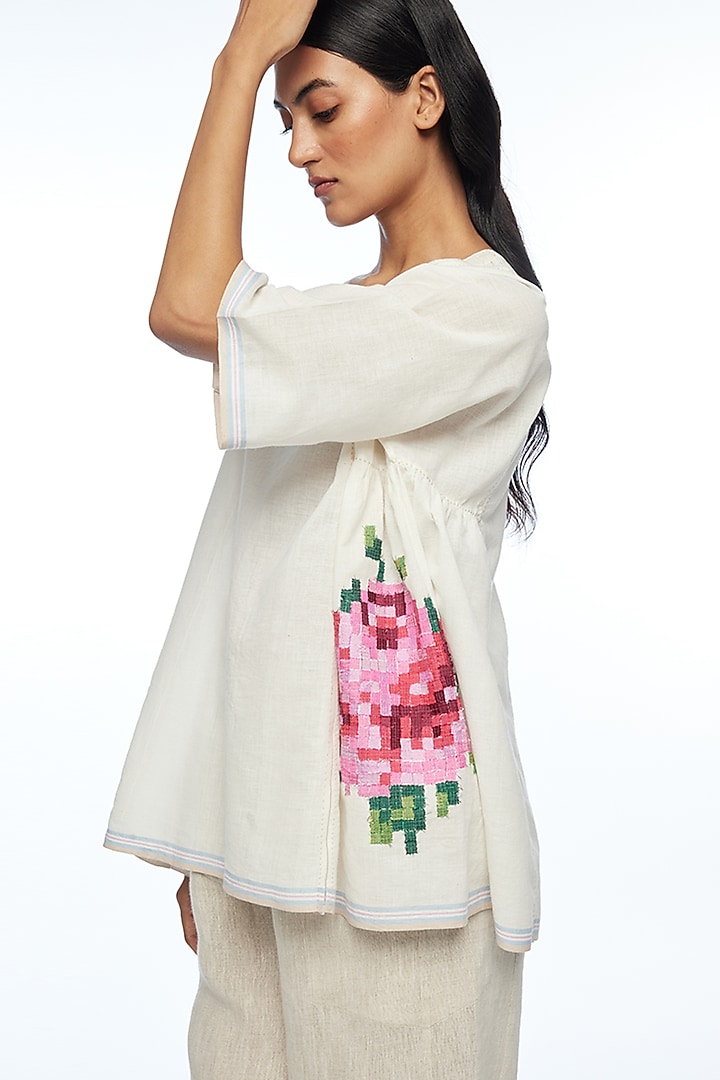Ivory Handloom Cotton Rose Applique Embroidered Top by Payal Pratap at Pernia's Pop Up Shop