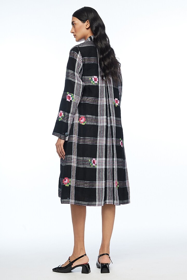 Black Handloom Linen Rose Applique Checkered Jacket by Payal Pratap at Pernia's Pop Up Shop