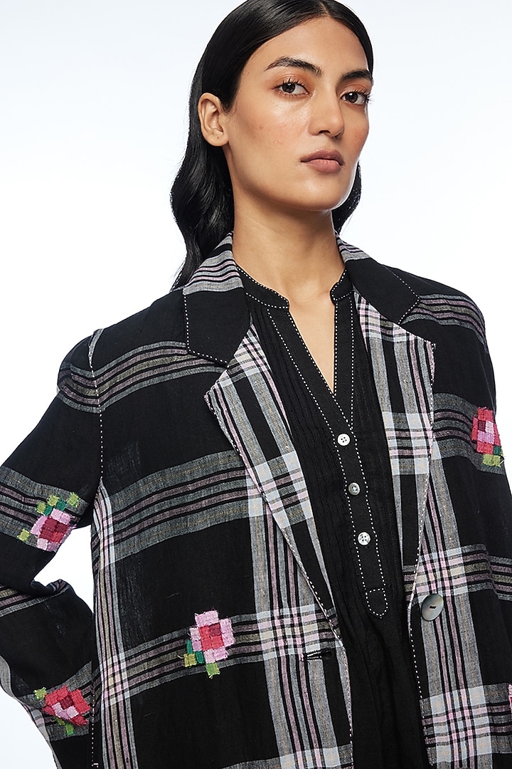 Black Handloom Linen Rose Applique Checkered Jacket by Payal Pratap at Pernia's Pop Up Shop