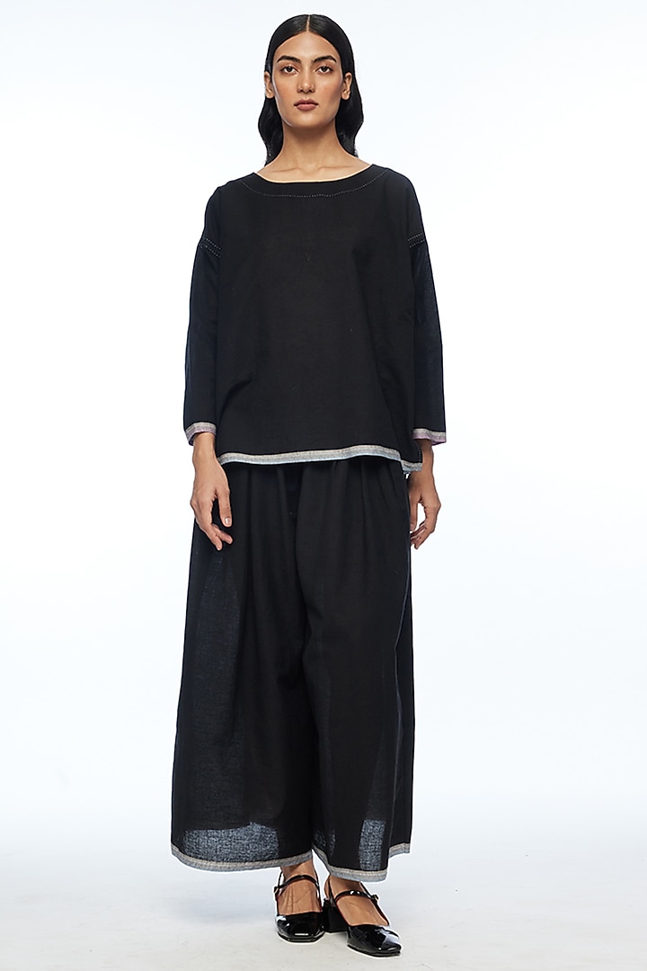 Black Handloom Cotton Oversized Top by Payal Pratap at Pernia's Pop Up Shop