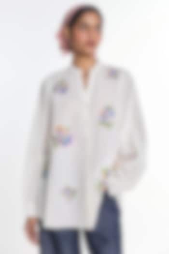 White Handloom Cotton Floral Embroidered Shirt by Payal Pratap at Pernia's Pop Up Shop