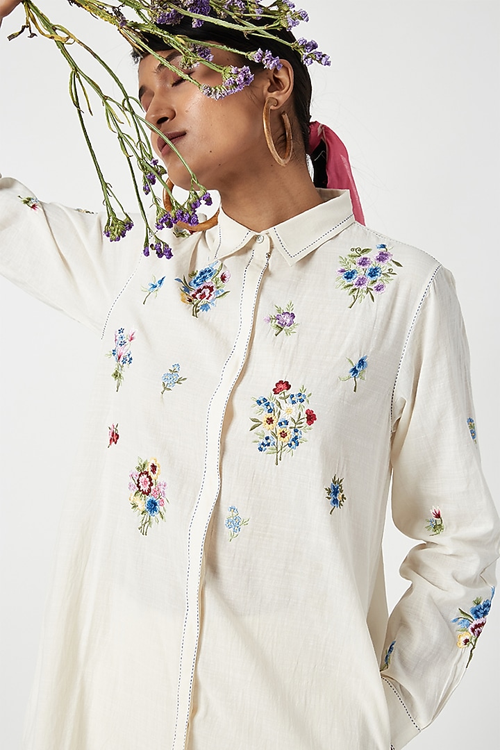 Ivory Cotton Embroidered Tunic by Payal Pratap at Pernia's Pop Up Shop