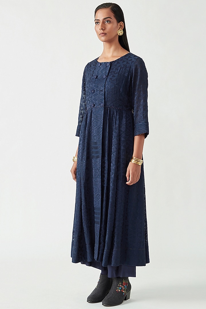 Navy Cotton Silk Embroidered Kurta Set by Payal Pratap at Pernia's Pop Up Shop