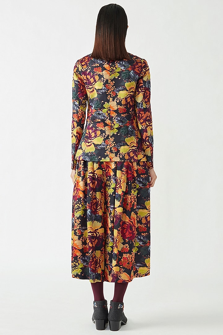 Multi-Colored Satin Printed Blazer by Payal Pratap at Pernia's Pop Up Shop