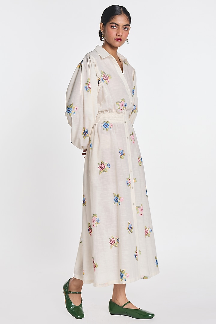 Ivory Slub Cotton Floral Embroidered Vacation Dress by Payal Pratap at Pernia's Pop Up Shop