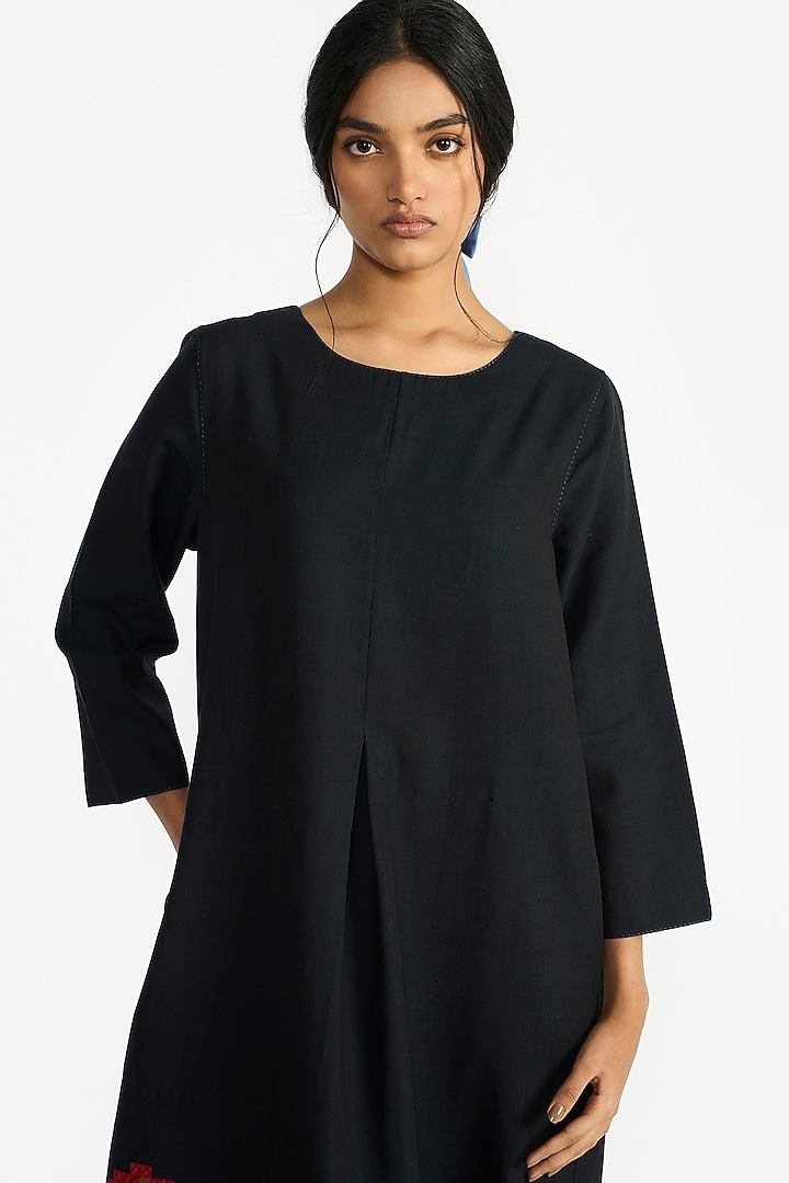 Black Handloom Wool Applique Embroidered Midi Vacation Dress by Payal Pratap at Pernia's Pop Up Shop