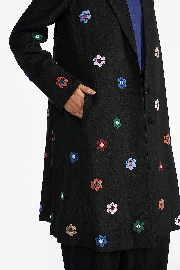 Black Handloom Linen Applique Embroidered A-Line Jacket by Payal Pratap at Pernia's Pop Up Shop