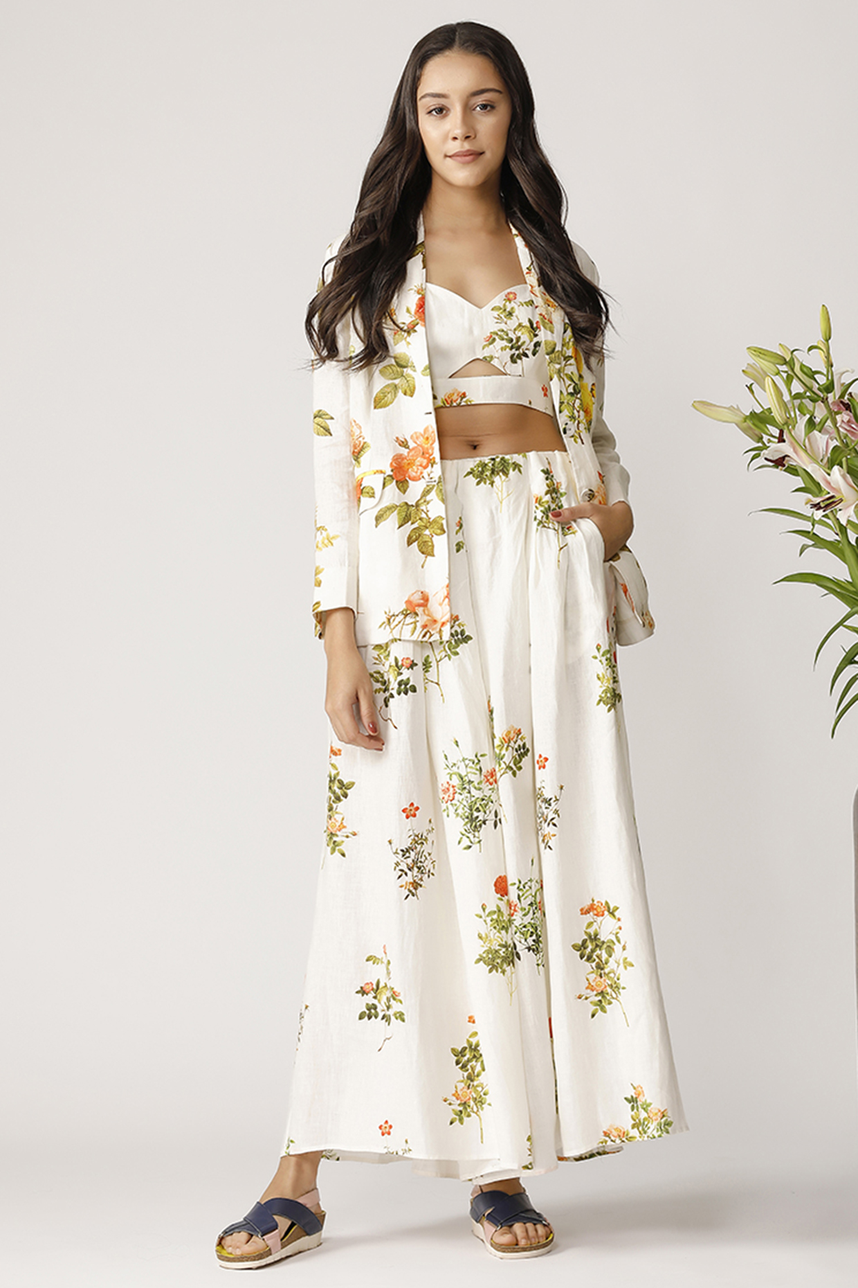 Ecru Floral Printed Jacket by Payal Pratap at Pernia's Pop Up Shop
