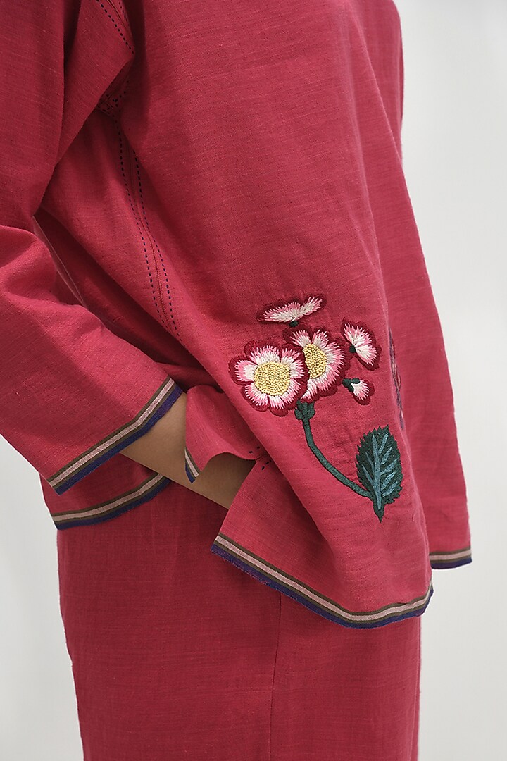 Crimson Red Handloom Linen Applique Floral Embroidered Boxy Top by Payal Pratap at Pernia's Pop Up Shop