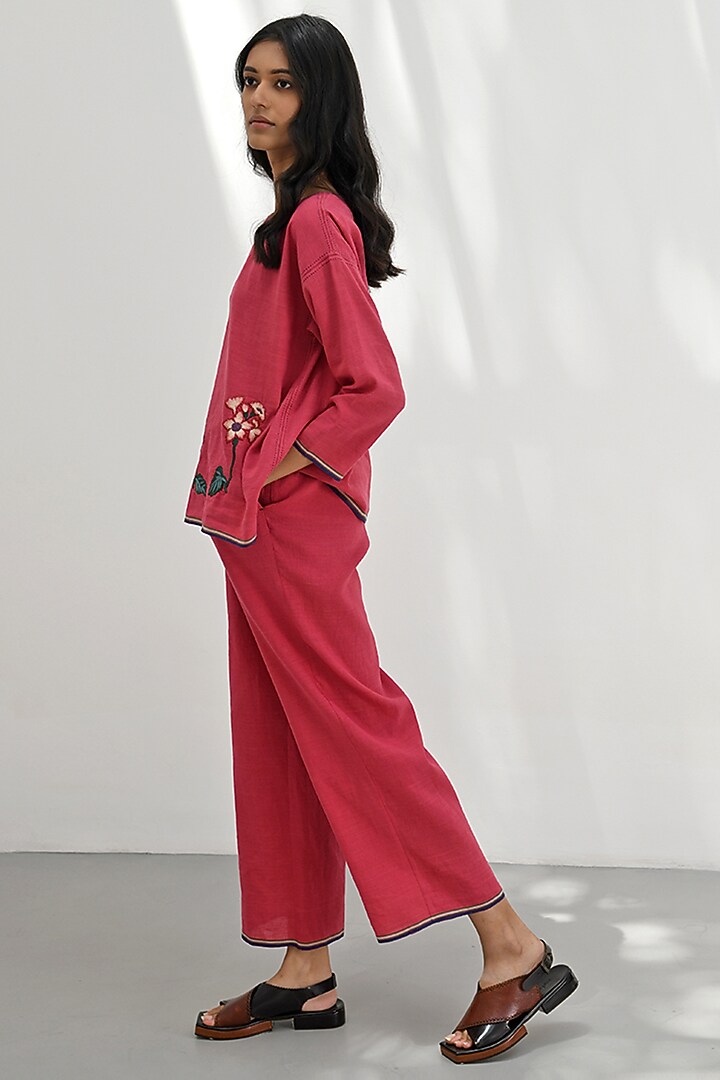 Crimson Red Handloom Linen Applique Floral Embroidered Boxy Top by Payal Pratap at Pernia's Pop Up Shop