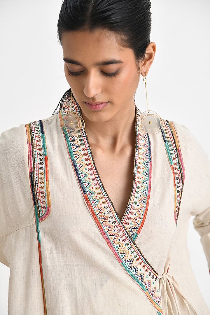 Ecru White Malkha Cotton Hand Embroidered Wrap Kurta Set by Payal Pratap at Pernia's Pop Up Shop