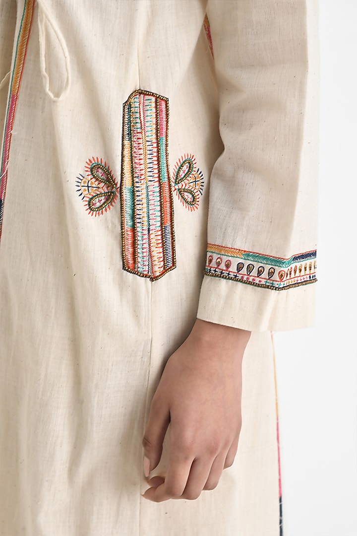 Ecru White Malkha Cotton Hand Embroidered Wrap Kurta Set by Payal Pratap at Pernia's Pop Up Shop