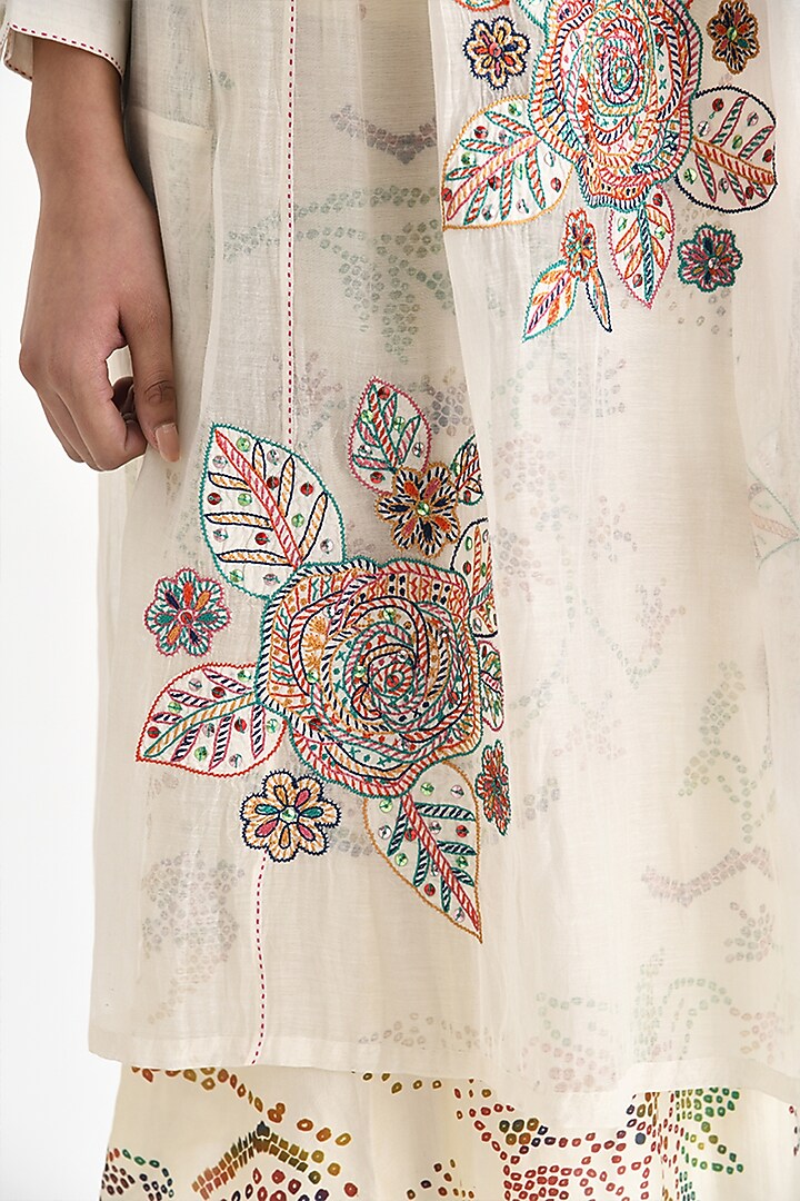 Ecru Chanderi Floral Embroidered Tunic by Payal Pratap at Pernia's Pop Up Shop