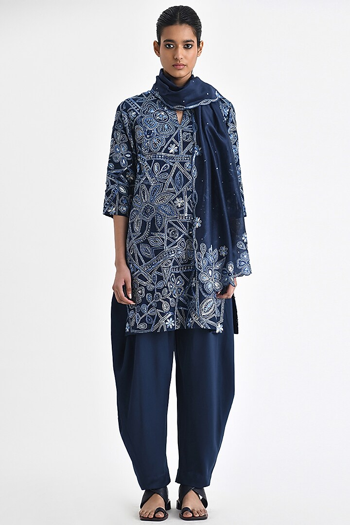 Navy Blue Chanderi Kedia Embroidered Kurta Set by Payal Pratap at Pernia's Pop Up Shop