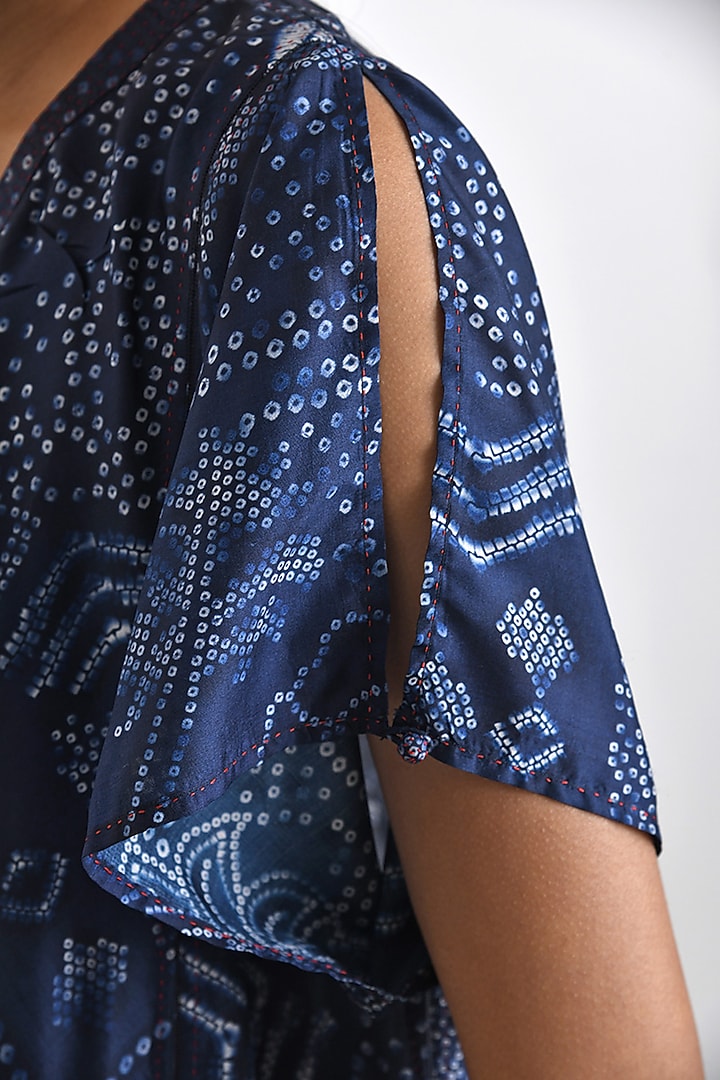 Navy Silk Bandhani Printed Paneled Kaftan by Payal Pratap at Pernia's Pop Up Shop