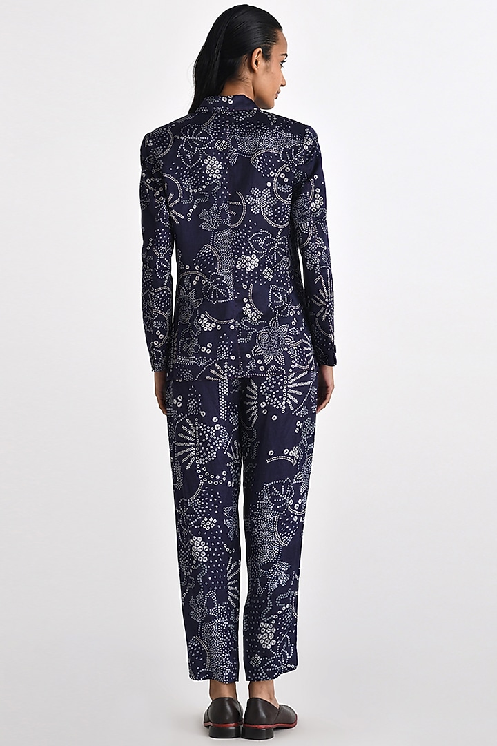 Navy Linen Satin Bandhani Printed Jacket by Payal Pratap at Pernia's Pop Up Shop